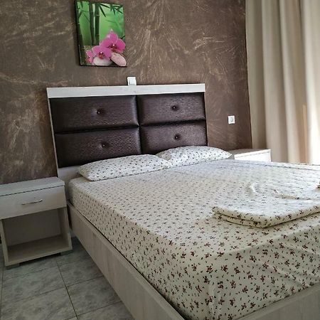 Lazaros Apartments Olympic Beach Exterior photo