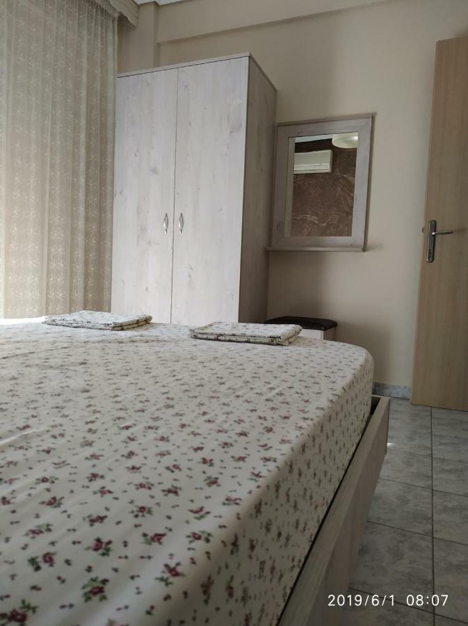 Lazaros Apartments Olympic Beach Exterior photo